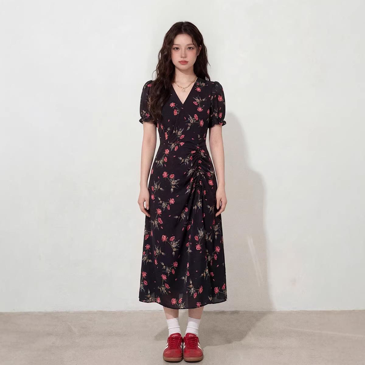 

Plus Size Floral V-Neck Slimming Dress with Split Thigh & Puff Sleeves - Women s 2026 Summer XL