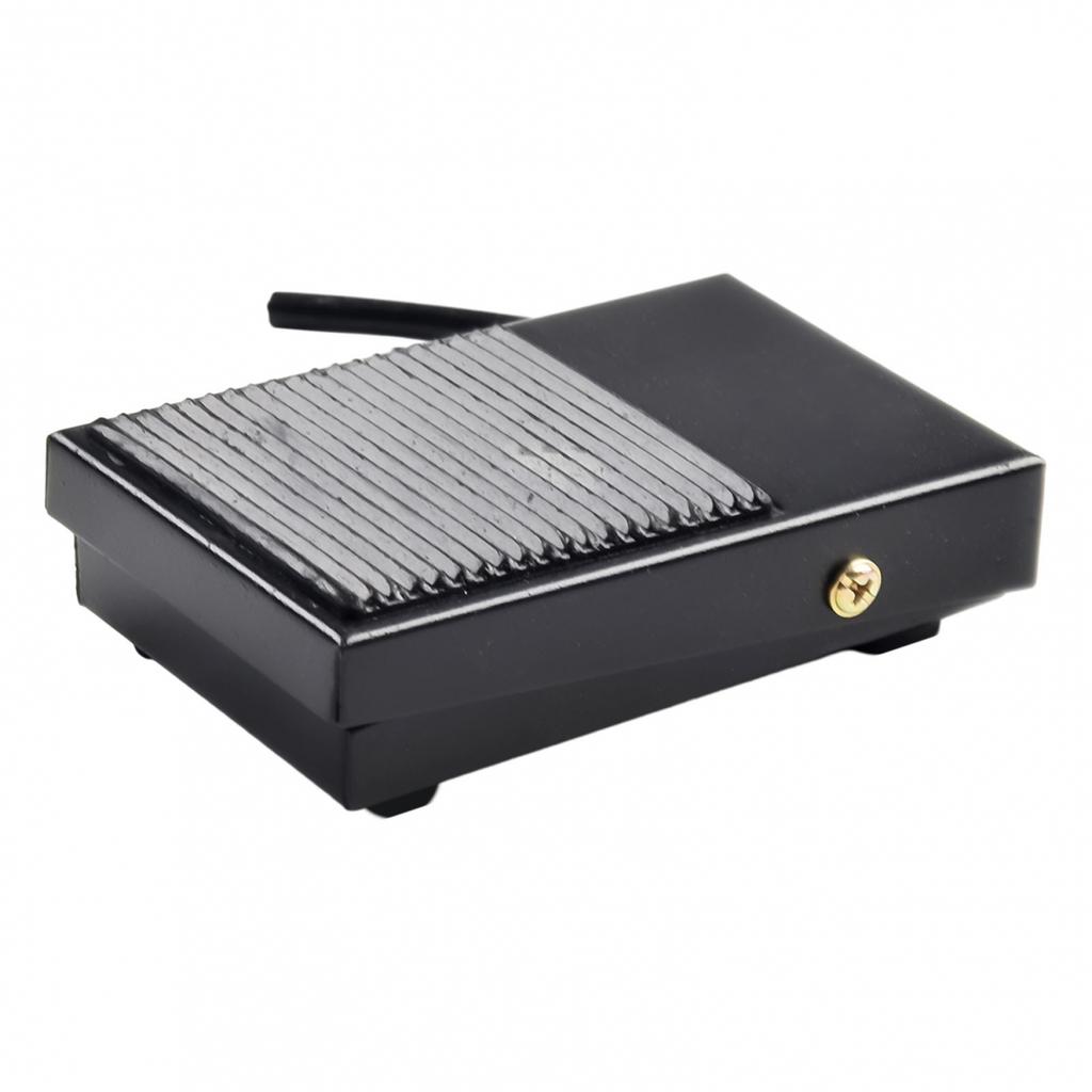 Interruttore a Pedale AC 250V Interruttore IP62 Ferro Auto-ritorno TFS-1
