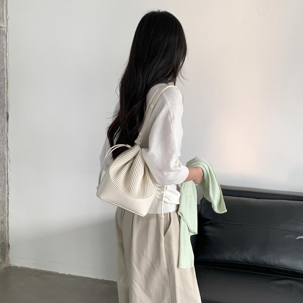 Fashion Pleated women Bucket Shoulder Bag Korean Luxury female Handbags  New PU Leather ladies Crossbody Bags bolsas