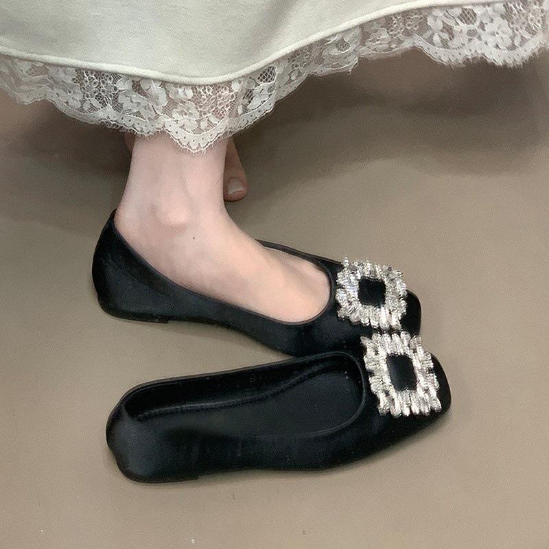 Satin Licht Mund eckiger Kopf einzelne Schuhe Damen 2025 neu sanfte Strass-Ballerinas Pendlerschuhe Abendschuhe