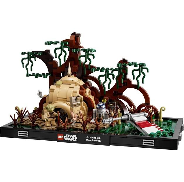 LEGO Star Wars 75330 Diorama: Jedi Training On Dagobah