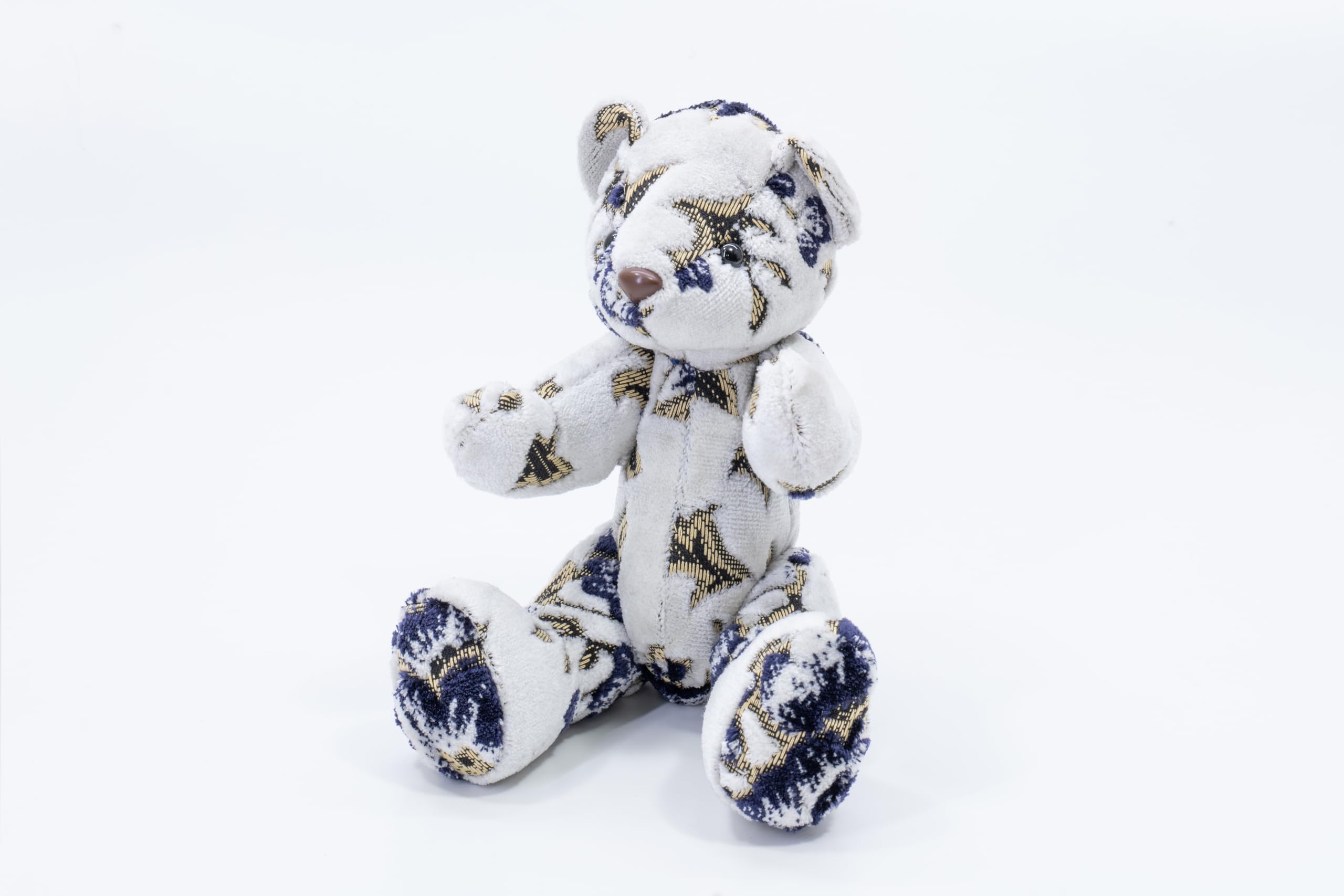 

Miyabi Kinkazan Plush Toy Madonna White Bear MI-KMMAWH