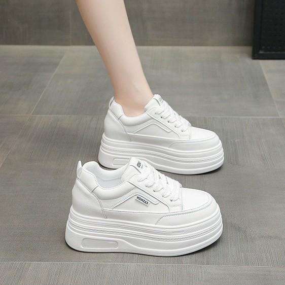 Little White Shoes Women's Shoes 2025 New Fashion Thick Sole Heightened Versatile High Sense Sports and Leisure Board Shoes Internet Celebrity Explosi