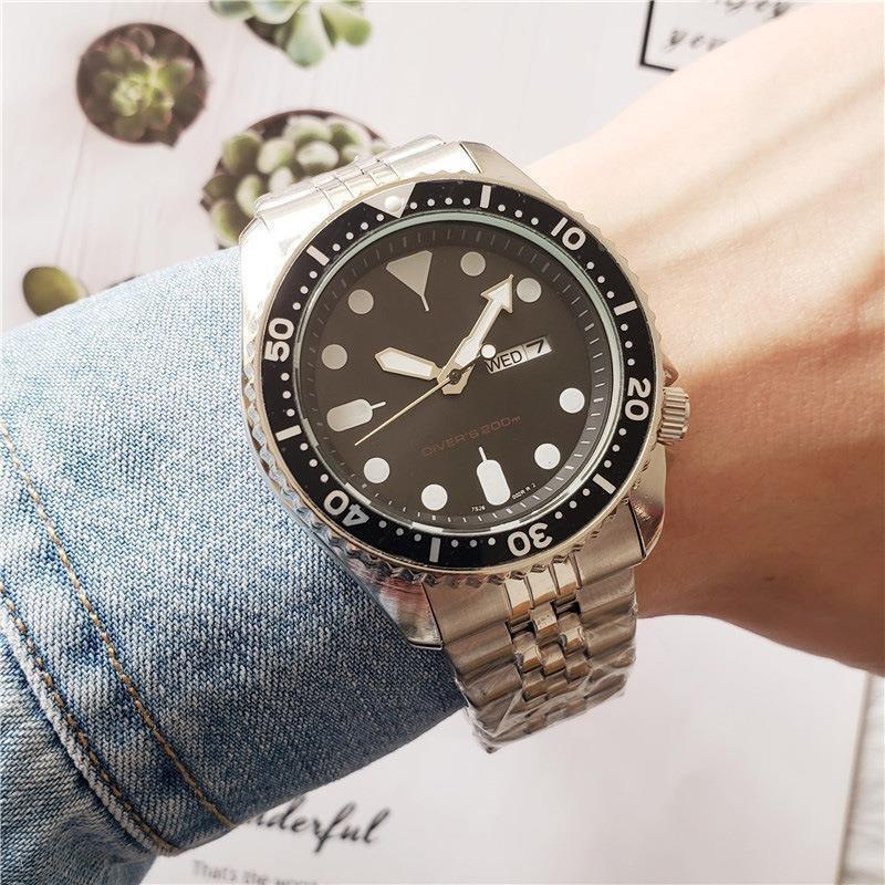 Exquisite craftsmanship stainless steel tape, high quality high quality stainless steel strap, fashionable men's watch