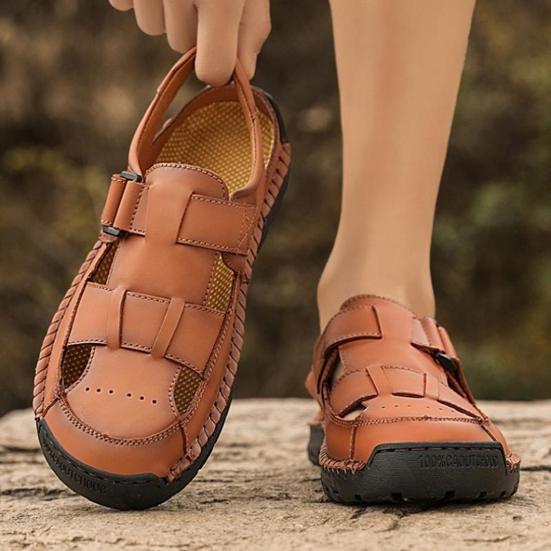 Fashion 2025 New Summer Leather Men's Beach Breathable Sandals Large Size 38-48 Retro Handsewn Baotou Casual Fashion Handmade Shoes