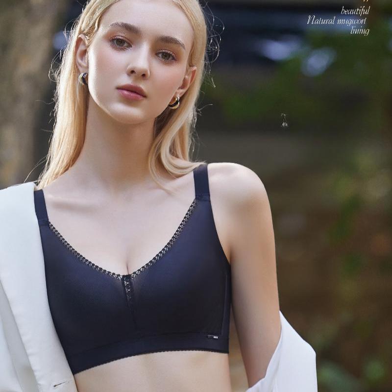 Seamless Bra Women's Mesh Fabric Adjustable Underwear Gathering Bra Push Up Bra