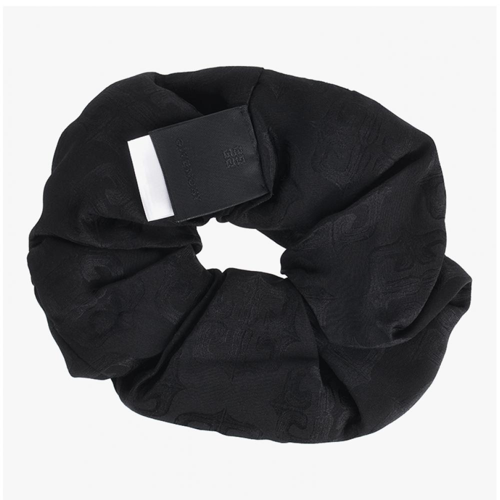 Givenchy 4g Flüssig Übergroßes Seiden-Scrunchie Haarband Bgz049g05z 001