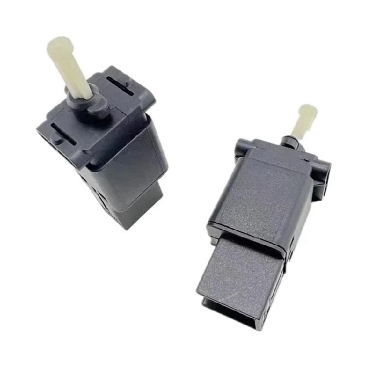 Snabbverkande Stoppaktuator Enkel Installation Bromsljusbrytare GJ6E66490 Bilreservdel