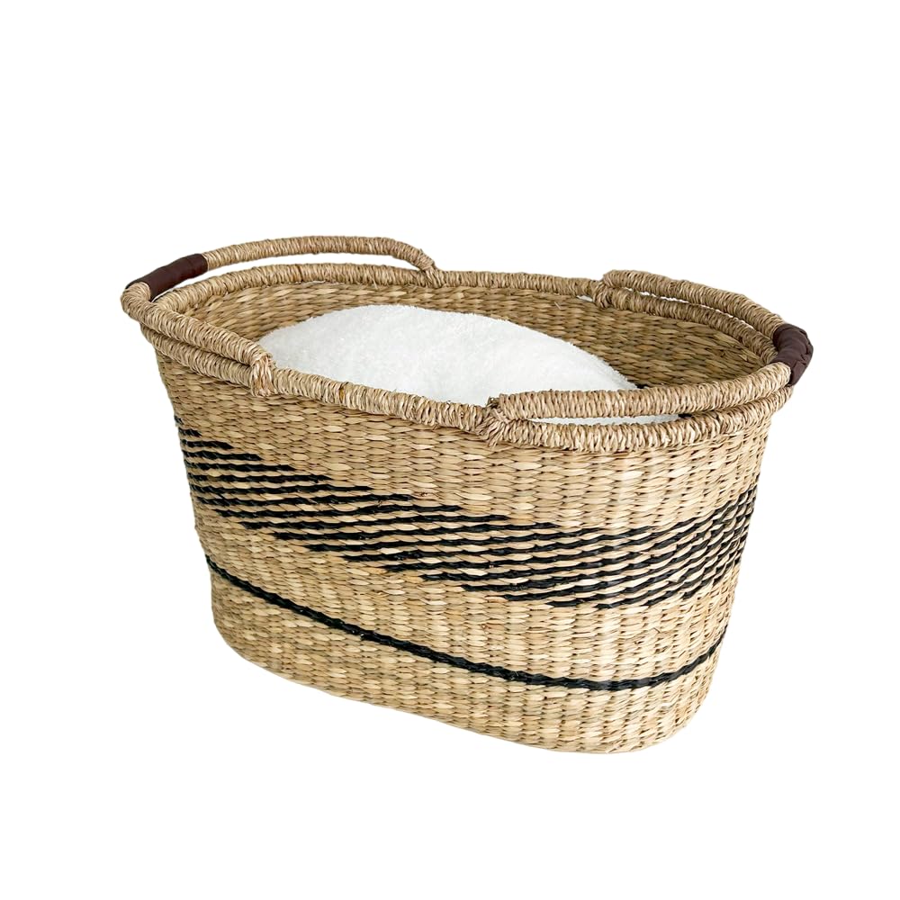 

Seagrass Basket (Small) - Perfect for Picnics, Storage, or as a Laundry Basket. Features a Seagrass Handle. Stylish Oval Design. Perfect for Picnics,