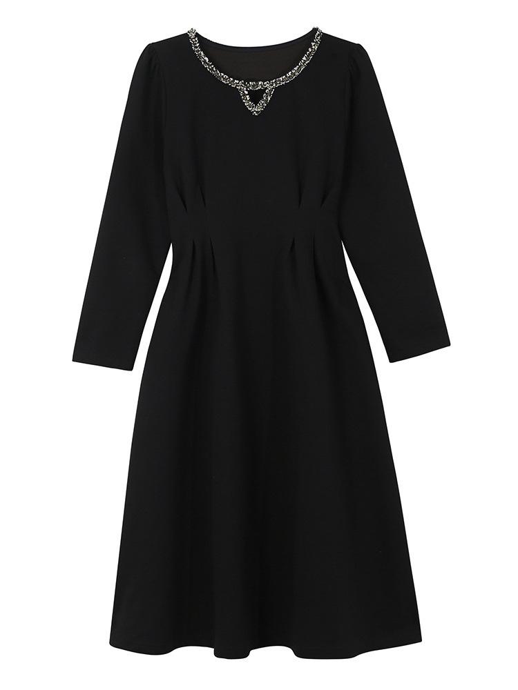 Elegant Black Plus-Size Long-Sleeved Dress for Spring and Autumn