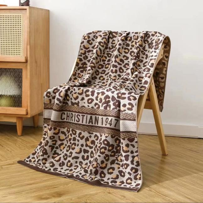 Extra Large Cotton Gauze Cartoon Bath Towel - Soft, Quick-Drying for Adults & Kids