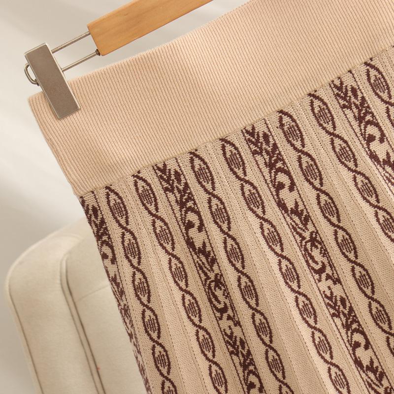 Retro Jacquard Knitted Half Skirt for Women Autumn/Winter Mid Length Skirt