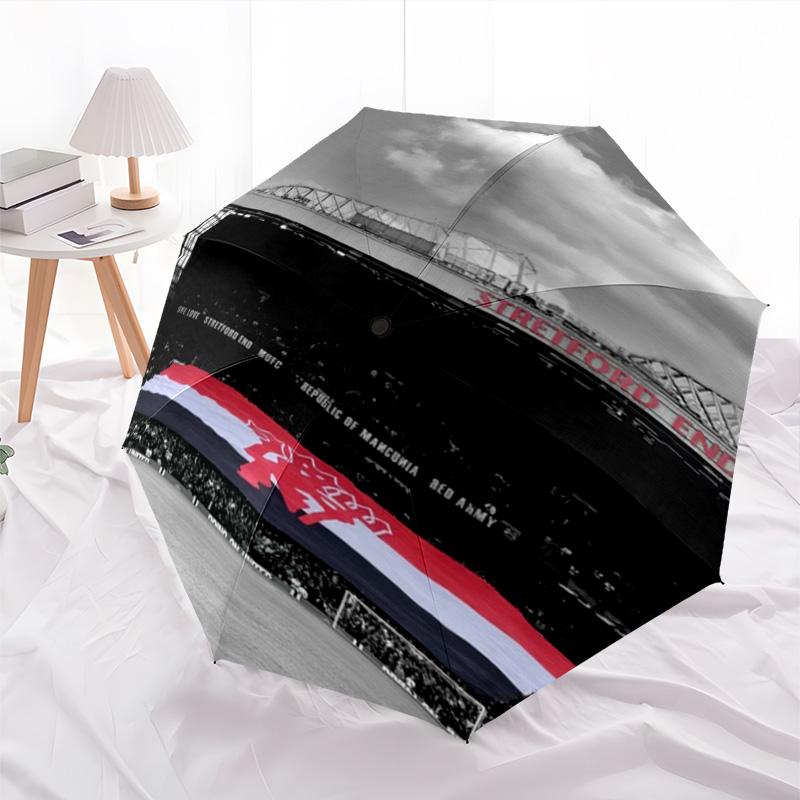 1 Stück Flaggen-Regenschirm Tragbarer Falt-Regenschirm Eisenrahmen Loch-Knochen-Struktur Outdoor Heim-Regenschirm