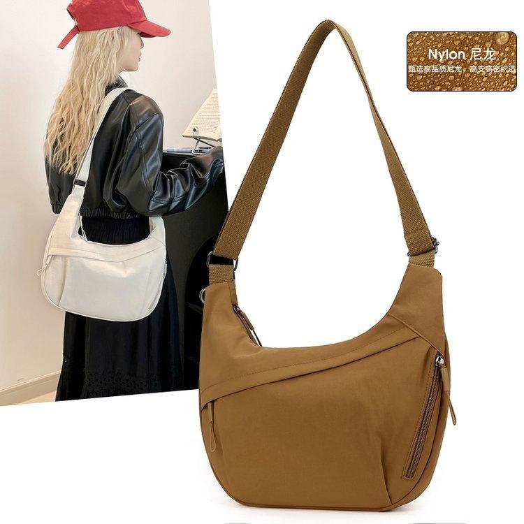 2025 New Fashion Lazy Style Large Capacity Messenger Bag Simple Versatile Nylon Women's Bag Trend Lightweight Shoulder Bag