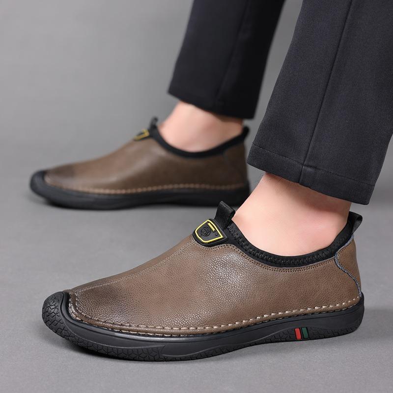 Fashion Spring Autumn Leather Slip-on Loafers for Women Fashion Light Soft-soled Men's Driving Shoes Designer Business Dress Shoes Male