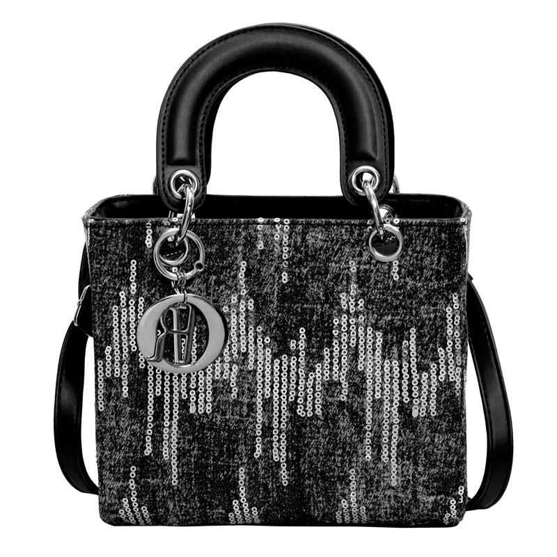 

Высококачественная нишевая сумка женская летняя 2024 новая универсальная модная сумка-мессенджер женская популярная портативная сумка принцессы Дианы чёрный