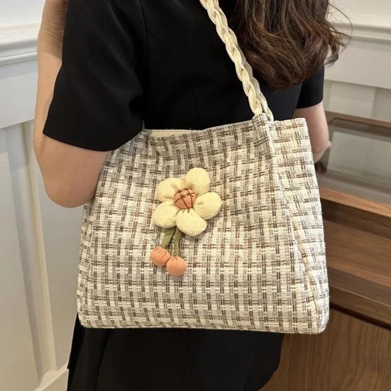 Small Fresh Floral Fabric Bag for Women Large Capacity New Fashion Summer Portable Shoulder Commuter Bag