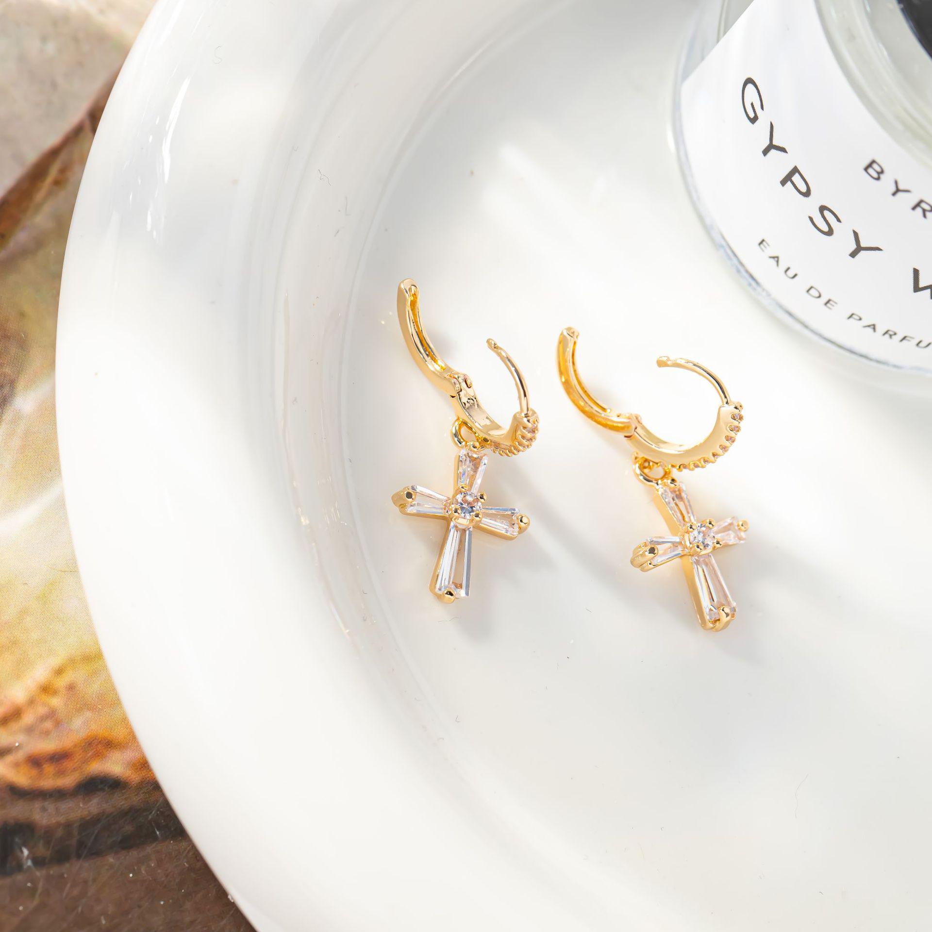 Zirconia Hip Hop Geometric Cross Rhinestone Stud Earrings - Gold Plated, European  American Light Luxury, Stackable Style