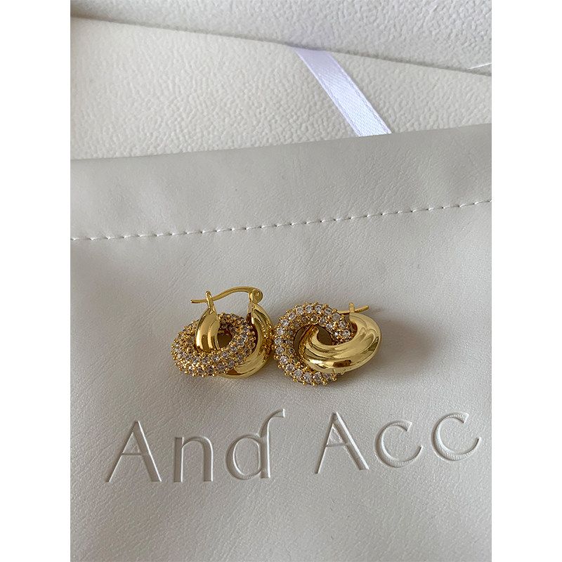 

and ACC Removable Niche Diamond Female Earrings Detachable/With Pierced Ears, One Pair