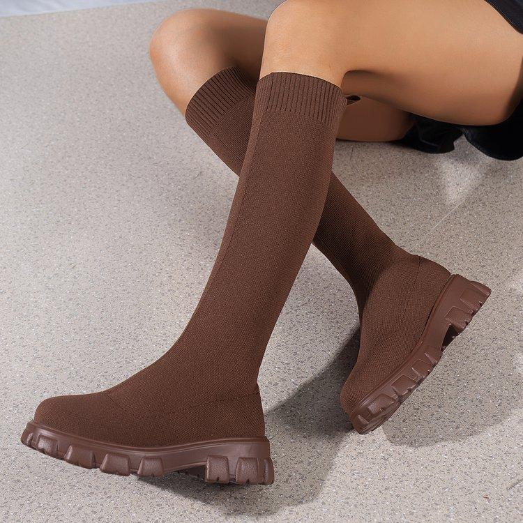 Außenhandel Übergröße Socken und Stiefel für Damen Herbstmodelle, Fliegenstrick atmungsaktiv einfarbig Muffin mit dicker Sohle europäisch und amerikanisch