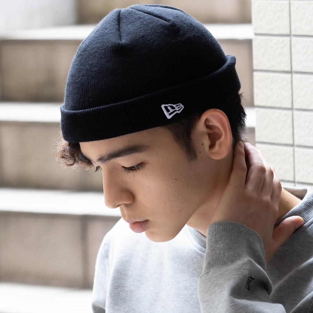 New Era Basic Cuff Knit Short in Black or Available in Black or This ONSPOTZ exclusive hat is unisex and perfect for men and Perfect for stylish