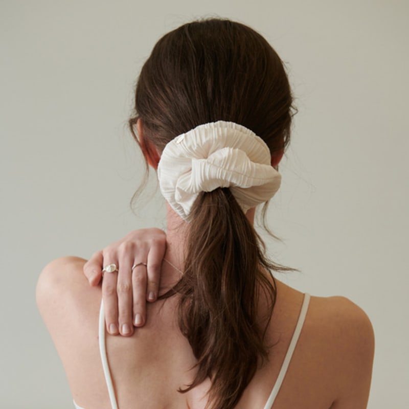 

cotoit Текстура ракушки Резинка для волос_ Слоновая кость / Черный (BLACK)