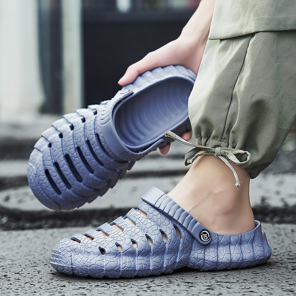 2025 summer outdoor two wear beach hole shoes breathable thick-soled sandals river-walking slippers foreign trade bag head sandals men