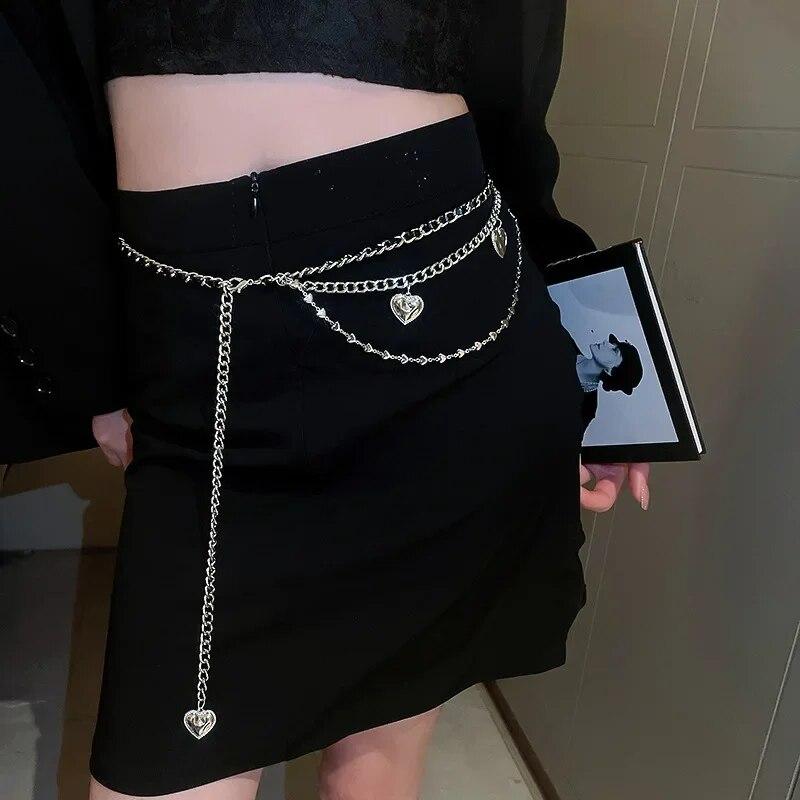 Sexy Kreuz-Brust-Halskette für Frauen Pailletten Brust-BH Taillengürtel Bauchkette für Strand-Bikini Romantischer Körperschmuck 2023 Sommer