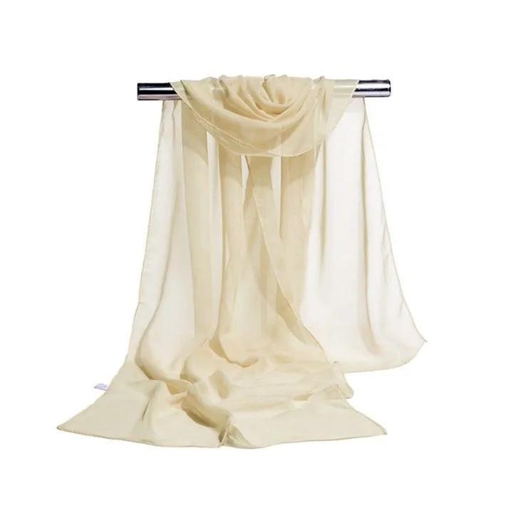 

Scarf Set With Accessory One Size