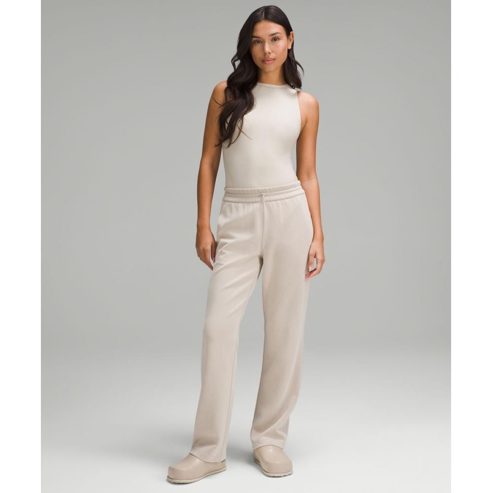 

Lululemon Wundermost Ультрамягкий боди Nulu с высоким воротом и рукавами, цвет Mojave Tan XS