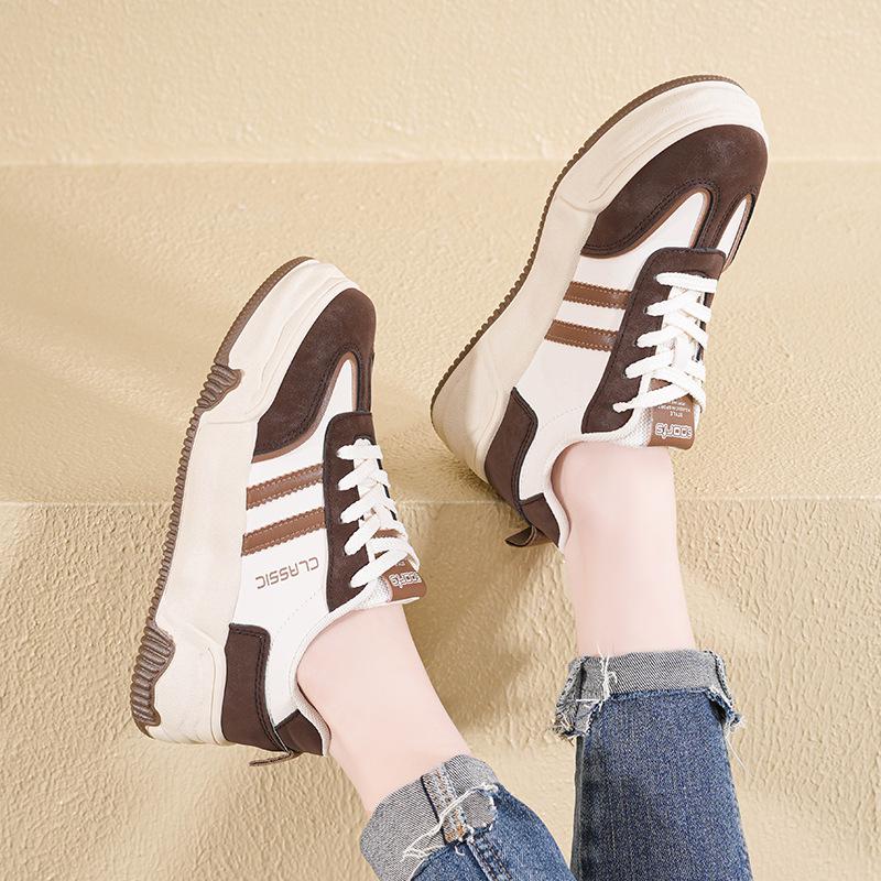 Thick-soled Little White Shoes New Spring Super-fire Height Increase Breathable and Versatile Women's Flat-soled Shoes Casual Sports Board Shoes