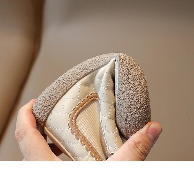 Girls' Short Boots Autumn and Winter New Baby Leather Boots Two Cotton Cotton Shoes Soft Sole Korean Version Warm and Non-slip Boots Tide