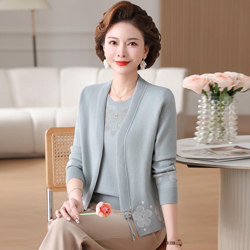 Early Spring Knit Two-Piece Cardigan Set for Mature Women XL (recommended for 100-110 jin)