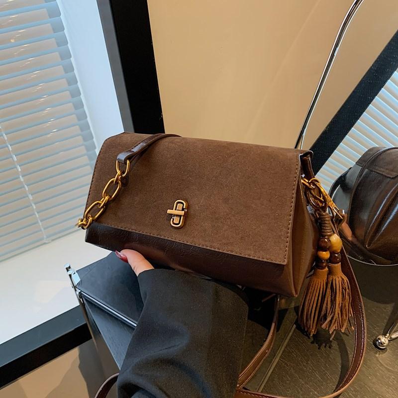 

Premium sense portable small square bag women s 2025 autumn and winter new handbag versatile shoulder underarm bag messenger bag single package