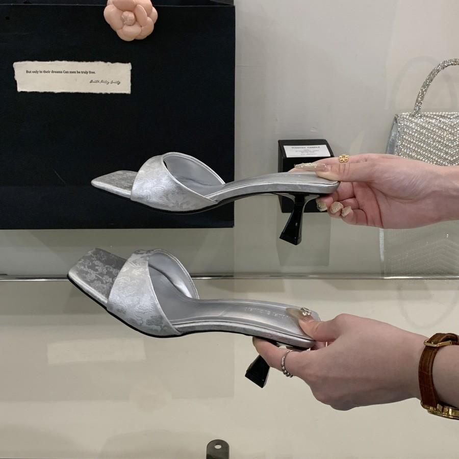 French temperament high-heeled cool slippers wear one-word square head open-toed minimalist style fine-heeled sandals women