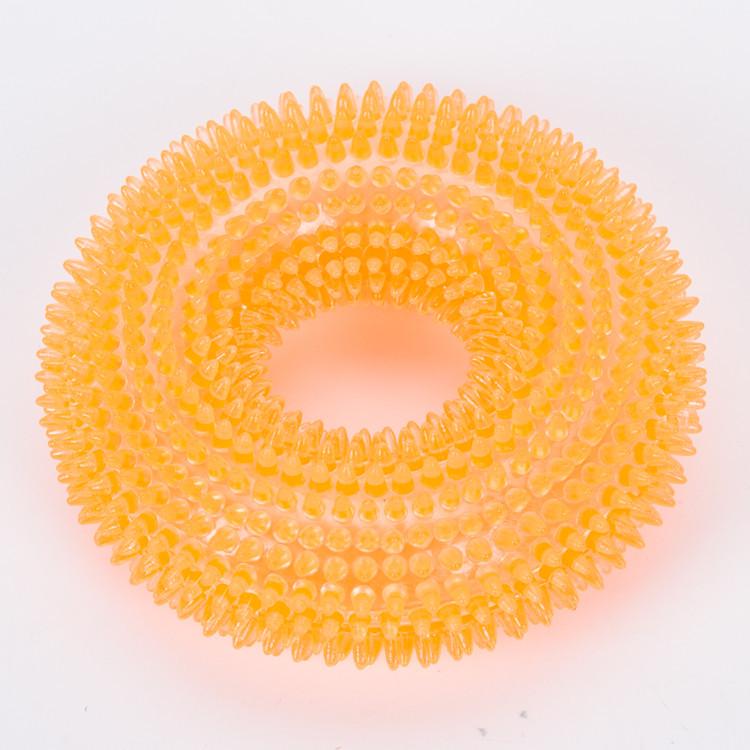 

Durable Spiky Ring TPR Chew Toy for Large Dogs - Squeaky, Bite-Resistant, and Teeth-Cleaning for Golden Retrievers Small помаранчевий