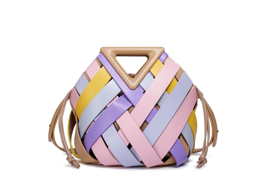Large Capacity Hand-Woven Triangle Magnetic Buckle Crossbody Vegetable Basket Bag