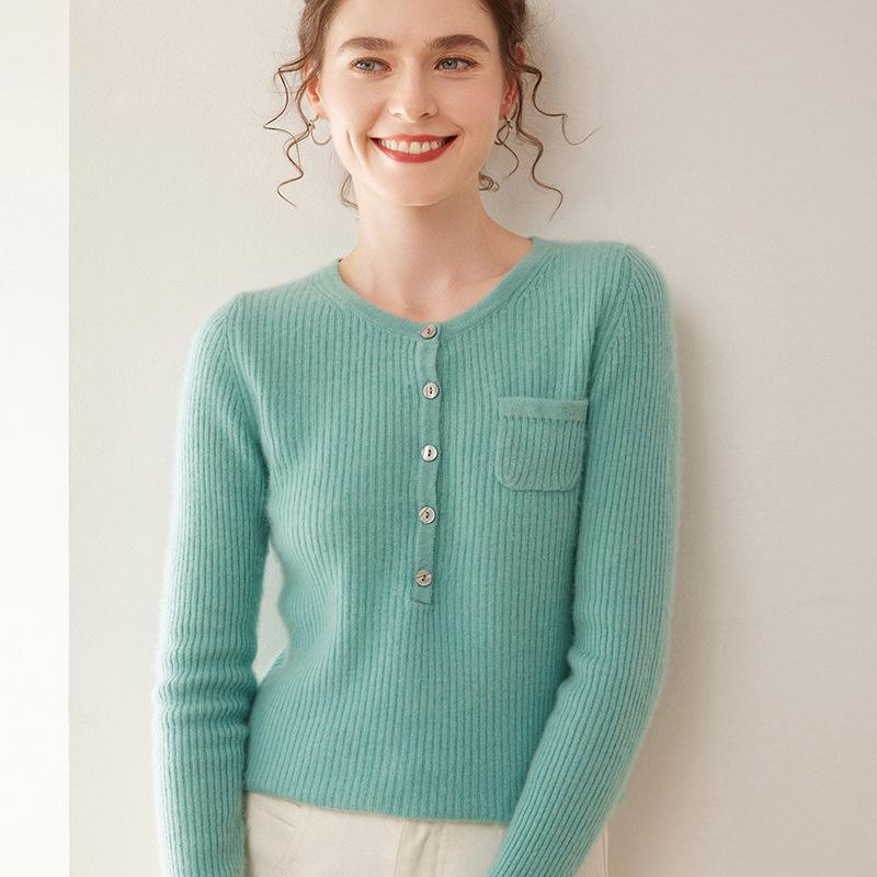 Women's Cashmere Ribbed Pullover Sweater – Round Neck with Buttons and Pockets, Autumn/Winter Collection