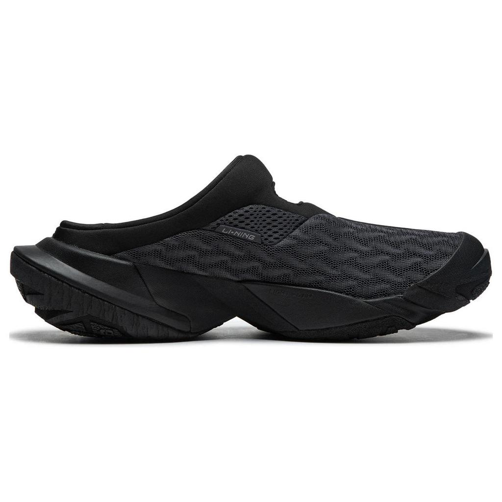 Li Ning Outdoor CF Tracing Cushioning, Wear Resistant Low top Casual Shoes Unisex Black AGLU177-2
