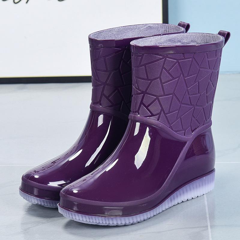 Women's Jelly Non-Slip Waterproof Rain Boots - Thick, Wear-Resistant, Short Tube Rubber Shoes for Summer