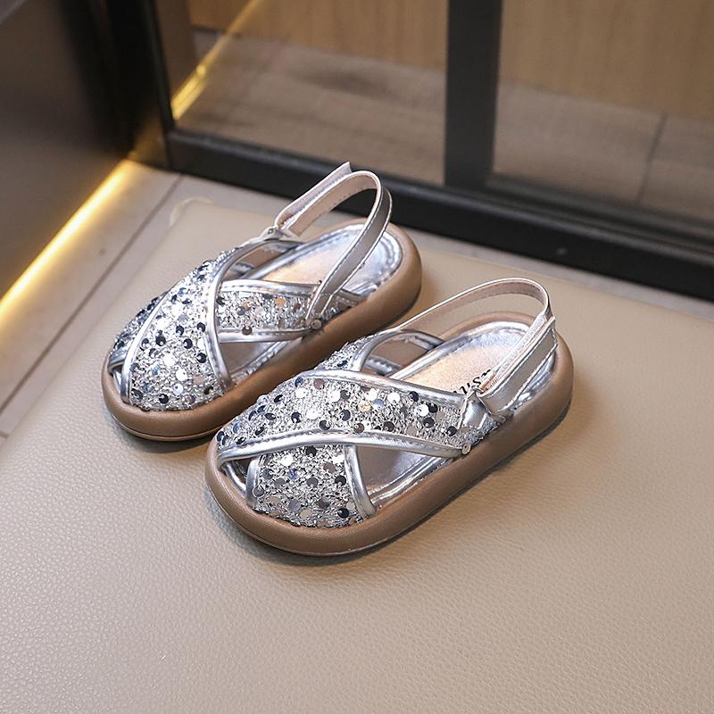 Children's Sandals Summer Glitter Girls Causal Beach Slippers New Versatile Kids Anti-kick Sequins Sandals Soft Bottom Fashion