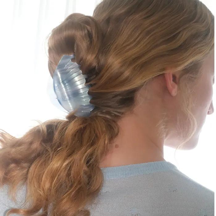 Shell Claw Clip Sky Blue