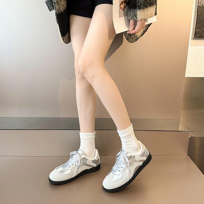 Women Sneakers Roud Toe Flat Low Top Sneakers Outdoor Causal Ballet Style Flats Lace Lovely Style Spring Autumn Shoes for Women