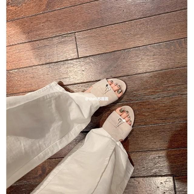 Su Yinyin's Same Retro Fringed Versatile Lock with Cool Slippers for Women's Leisure Vacation Flat-bottomed Slippers for Women's Summer