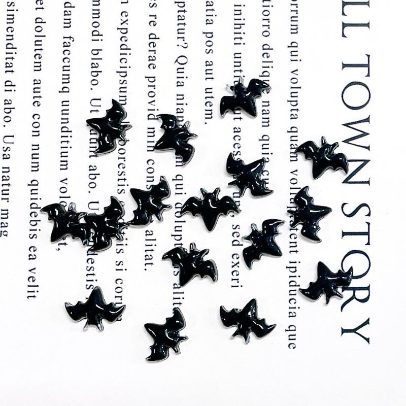 100 Pcs New Cute Mini Resin Halloween bat Flatback Ornament Jewelry Making Manicure Hairwear Accessories
