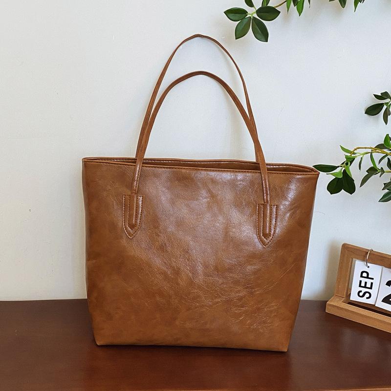 High end Large Capacity Bag for Women In Autumn and Winter New Fashion Commuting Tote Bag for Women Retro Versatile Shoulder Bag