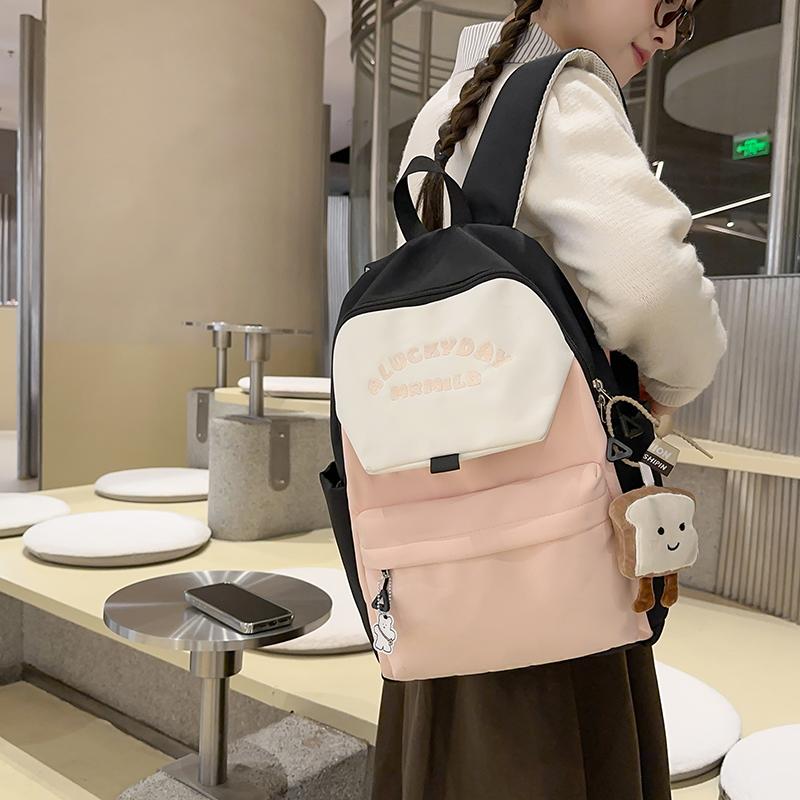 Женский рюкзак большой вместимости с цветными блоками для путешествий — фото 19