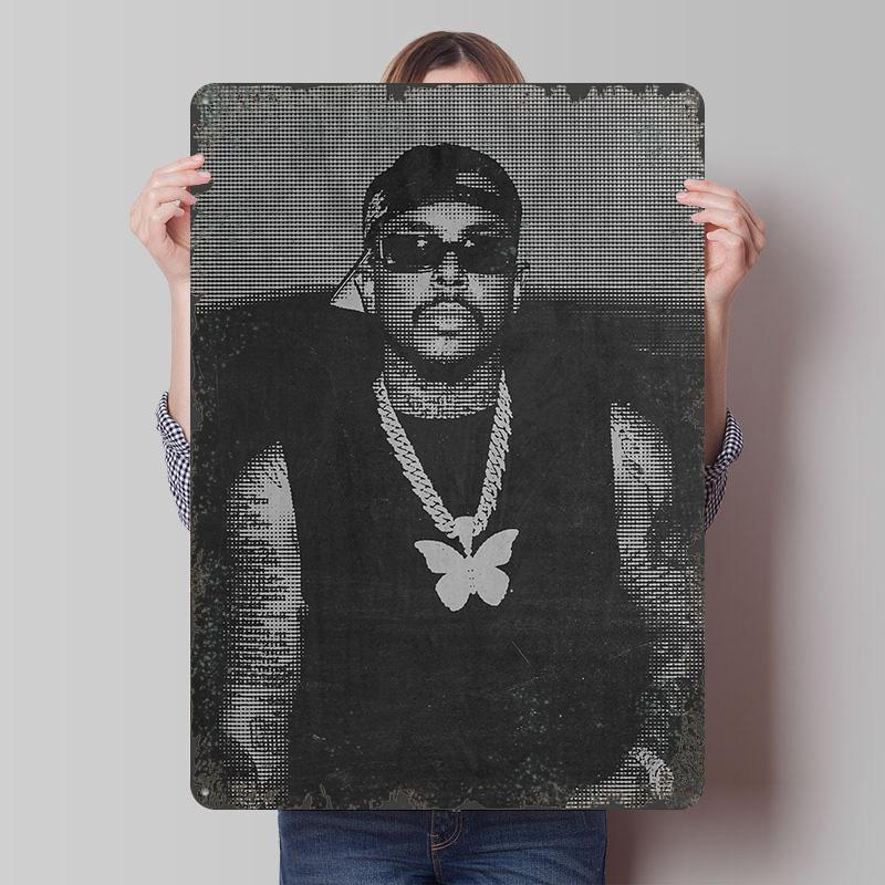 

Luciano Rap Tin Plaque Poster Customized Wall Art Retro Vintage Metal Signs for Man Cave Bedroom Decoration Room Decor Men Home 20x30cm（7.8x11.8inch）