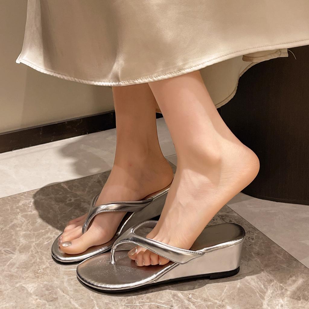 Fashion 2025 Casual Slip-On Wedge Slippers Women High Heeled Sandals Woman Summer Open Toe Beach Flip Flops Beach Solid Sandals Slides