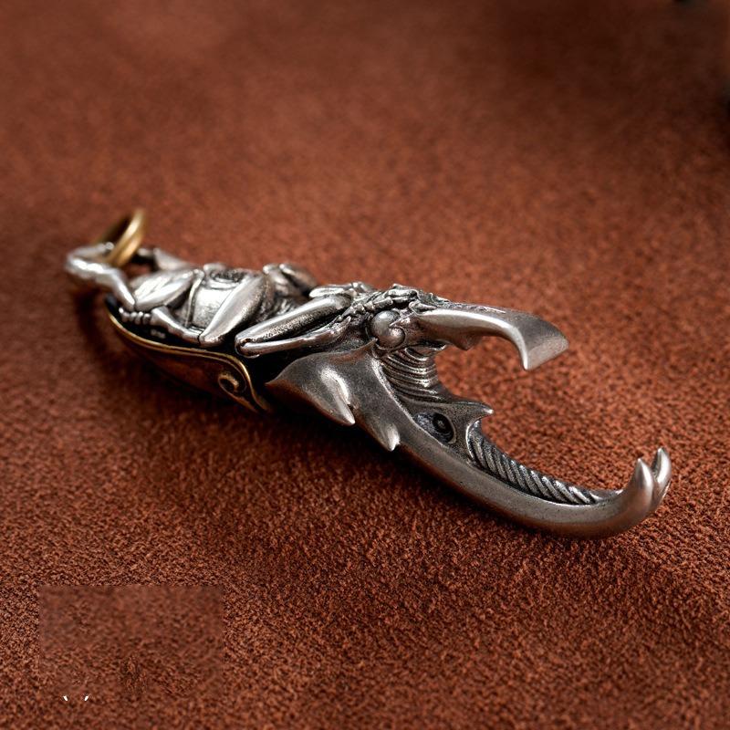 Stil etnic Trend pandantiv alamă gândac alamă deschizător de sticle metal breloc mașină pandantiv bijuterii inspirate de design cadou pentru bărbați